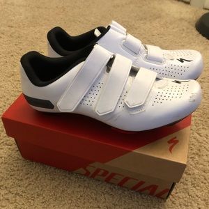 Women’s Specialized Cycle Shoes (size 7/38)